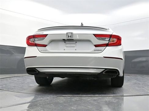 Used 2022 Honda Accord Sport image 32