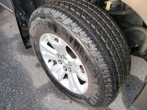 Used 2016 Chevrolet Colorado LT w/ LT Convenience Package image 4