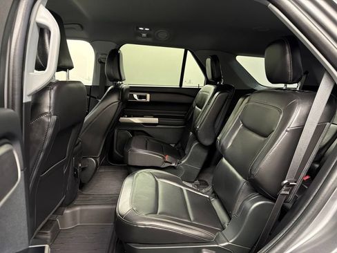 Certified 2023 Ford Explorer XLT w/ Equipment Group 202A AWD/4WD image 33