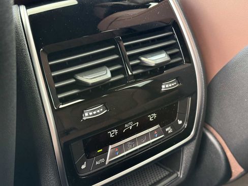 New 2026 BMW X7 xDrive40i w/ Executive Package image 28