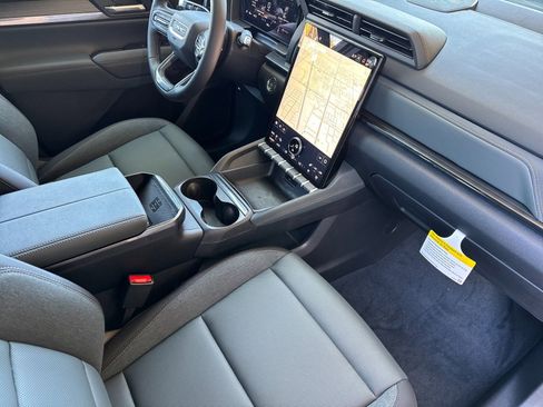 New 2026 GMC Terrain AT4 AWD/4WD image 16