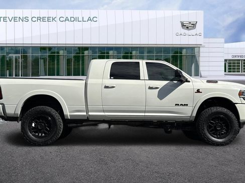 Used 2021 RAM 2500 Laramie AWD/4WD image 2
