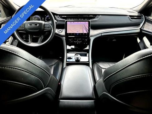 Used 2024 Jeep Grand Cherokee L Limited w/ Luxury Tech Group II AWD/4WD image 31