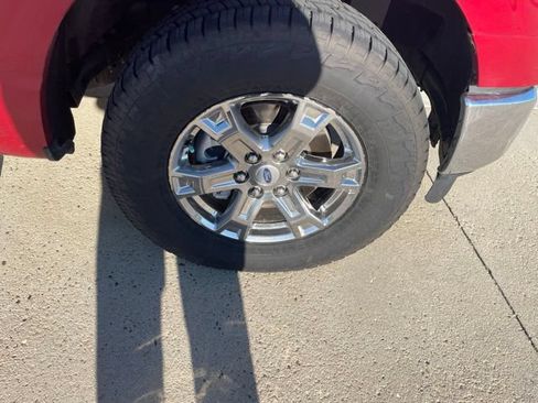 Used 2022 Ford F150 Lariat AWD/4WD image 2