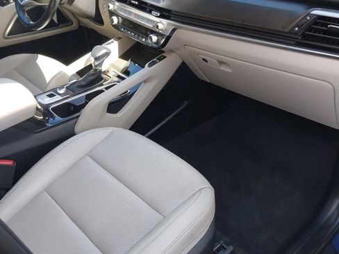 Used 2025 Kia Telluride S FWD image 7