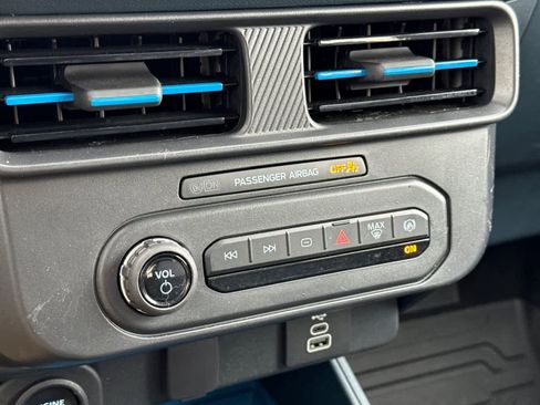 Used 2025 Ford Maverick XLT w/ Equipment Group 302A image 21