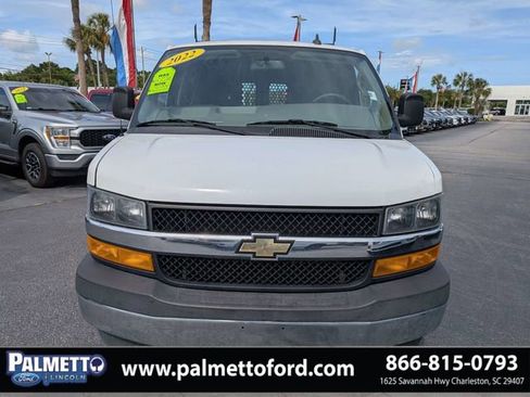 Used 2022 Chevrolet Express 2500 w/ Driver Convenience Package RWD image 8