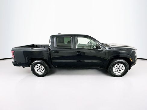 Used 2024 Nissan Frontier SV RWD image 10