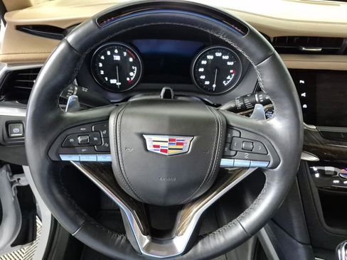 Used 2024 Cadillac XT6 Sport w/ Platinum Package image 11