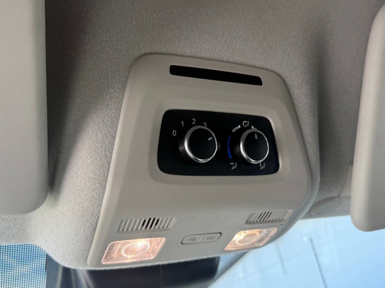 Used 2024 Ford Transit 350 XLT RWD image 25