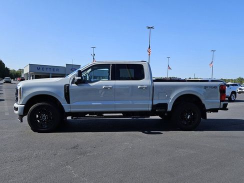 Used 2025 Ford F250 Lariat w/ Lariat Ultimate Package image 4