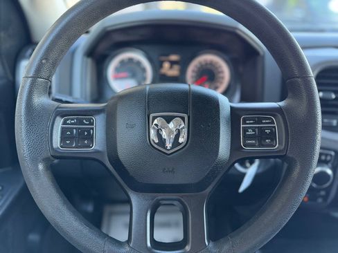 Used 2018 RAM 1500 Tradesman w/ Chrome Appearance Group AWD/4WD image 13