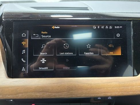 Used 2022 Audi e-tron GT Premium Plus image 23