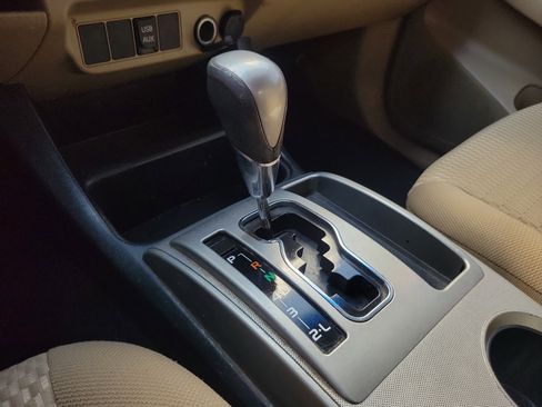 Used 2013 Toyota Tacoma PreRunner image 28