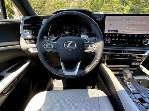 Certified 2023 Lexus RX 350 Premium w/ Accessory Package AWD/4WD image 8