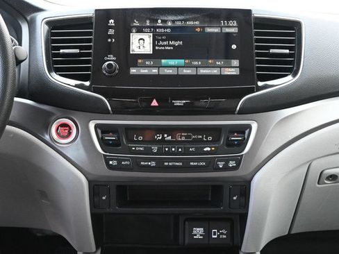 Used 2021 Honda Pilot EX image 14