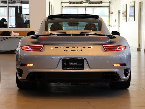 Used 2014 Porsche 911 Turbo S image 31