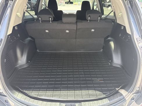 Used 2017 Toyota RAV4 XLE FWD image 18