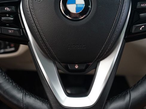 Used 2017 BMW 540i xDrive AWD/4WD image 37