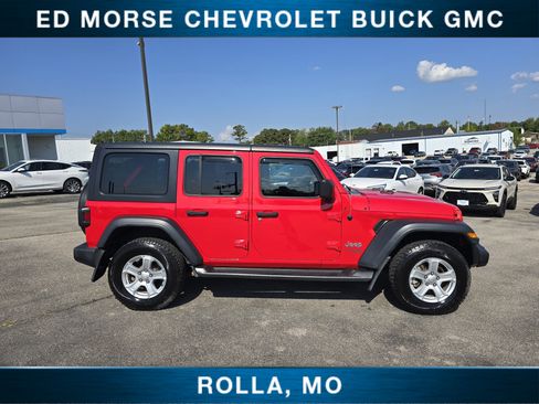 Used 2018 Jeep Wrangler Unlimited Sport S image 2