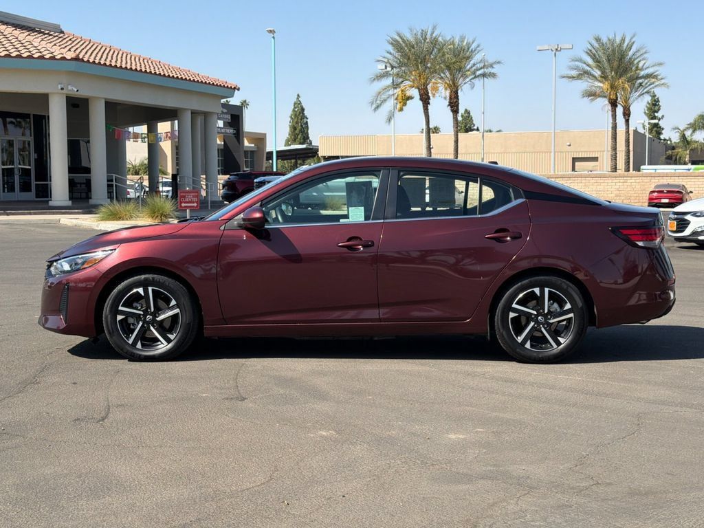 Used 2024 Nissan Sentra SV FWD image 2