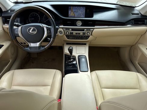 Used 2013 Lexus ES 350 w/ Premium Pkg FWD image 15