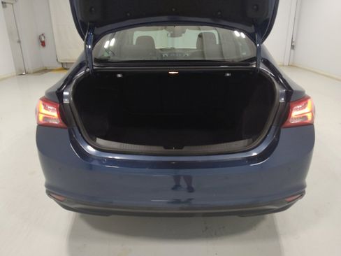 Used 2022 Chevrolet Malibu LT FWD image 29