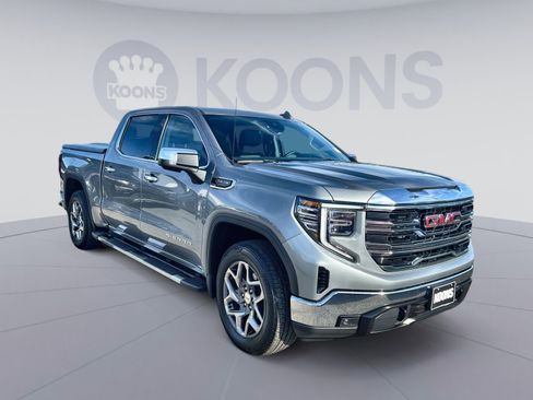 Used 2023 GMC Sierra 1500 SLT w/ SLT Premium Package image 10