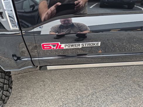 Used 2024 Ford F250 Platinum w/ Tremor Off-Road Package image 12