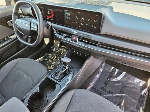 Used 2025 Kia K4 FWD image 26