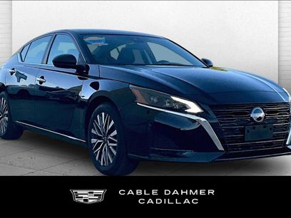 Used 2025 Nissan Altima 2.5 SV