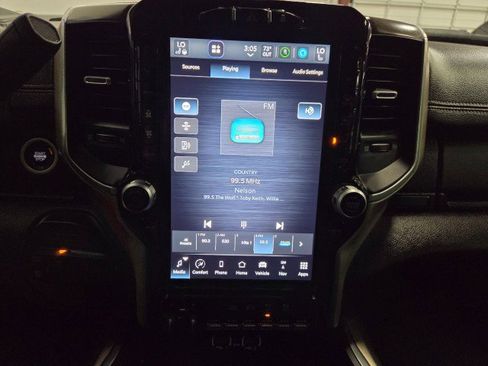 Used 2024 RAM 2500 Laramie w/ Towing Technology Group AWD/4WD image 54