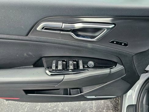 Used 2023 Kia Sportage SX FWD image 23