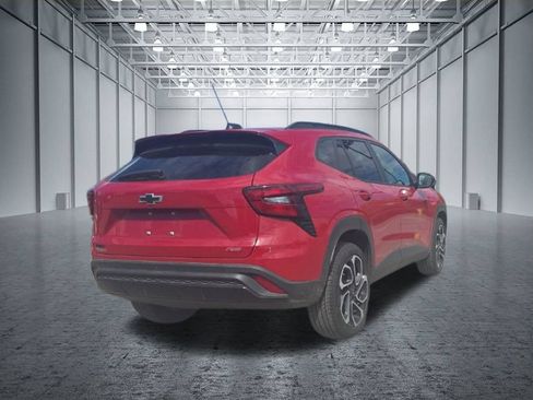 Certified 2026 Chevrolet Trax RS w/ Driver Confidence Package FWD image 6