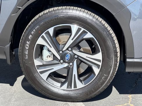Certified 2025 Subaru Crosstrek 2.5i Premium AWD/4WD image 29