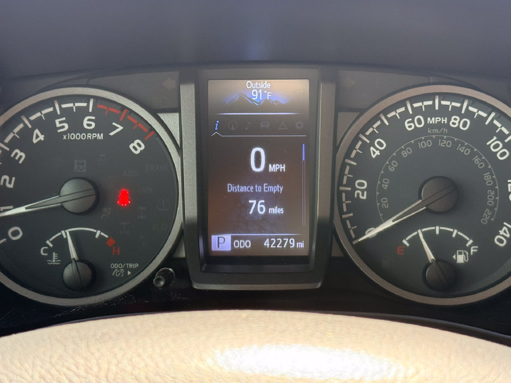 Used 2023 Toyota Tacoma TRD Off-Road w/ TRD Premium Off Road Package AWD/4WD image 39