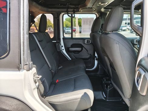 Used 2020 Jeep Wrangler Unlimited Sport S AWD/4WD image 18