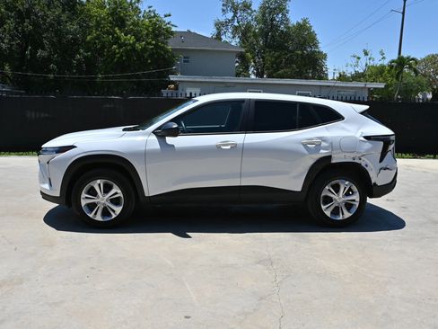 Used 2025 Chevrolet Trax LS FWD image 7