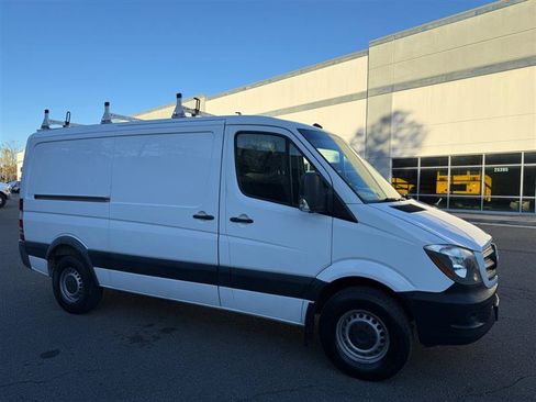 Used 2017 Mercedes-Benz Sprinter 2500 image 19