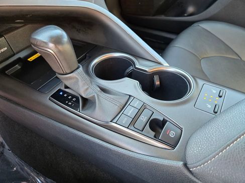 Used 2023 Toyota Camry XSE image 24