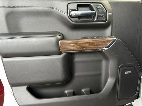 Used 2022 Chevrolet Silverado 1500 High Country w/ Technology Package image 22