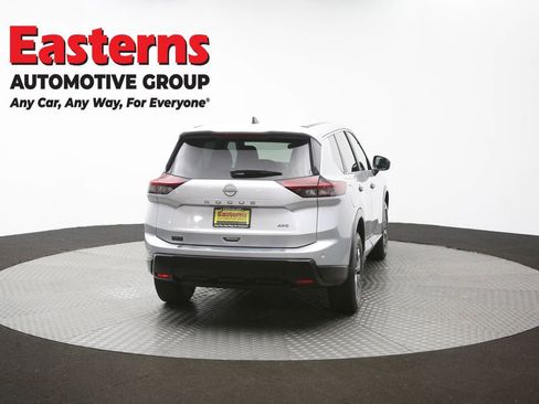 Used 2024 Nissan Rogue S AWD/4WD image 39
