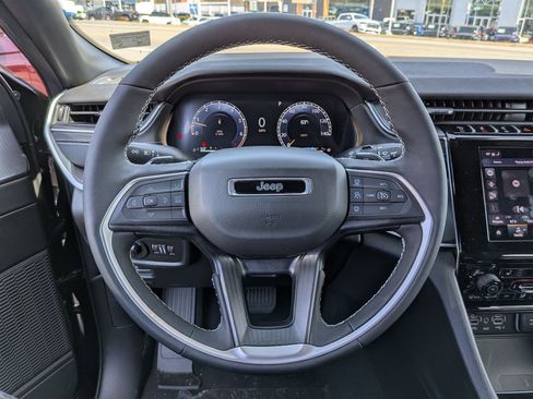 New 2026 Jeep Grand Cherokee Laredo X AWD/4WD image 21