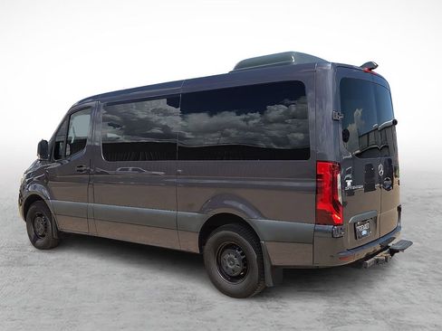 Used 2021 Mercedes-Benz Sprinter 2500 image 7