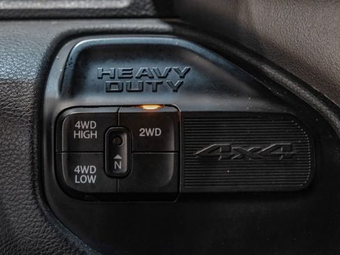Used 2022 RAM 2500 Big Horn AWD/4WD image 27