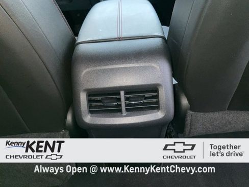 Used 2022 Chevrolet Equinox RS image 14