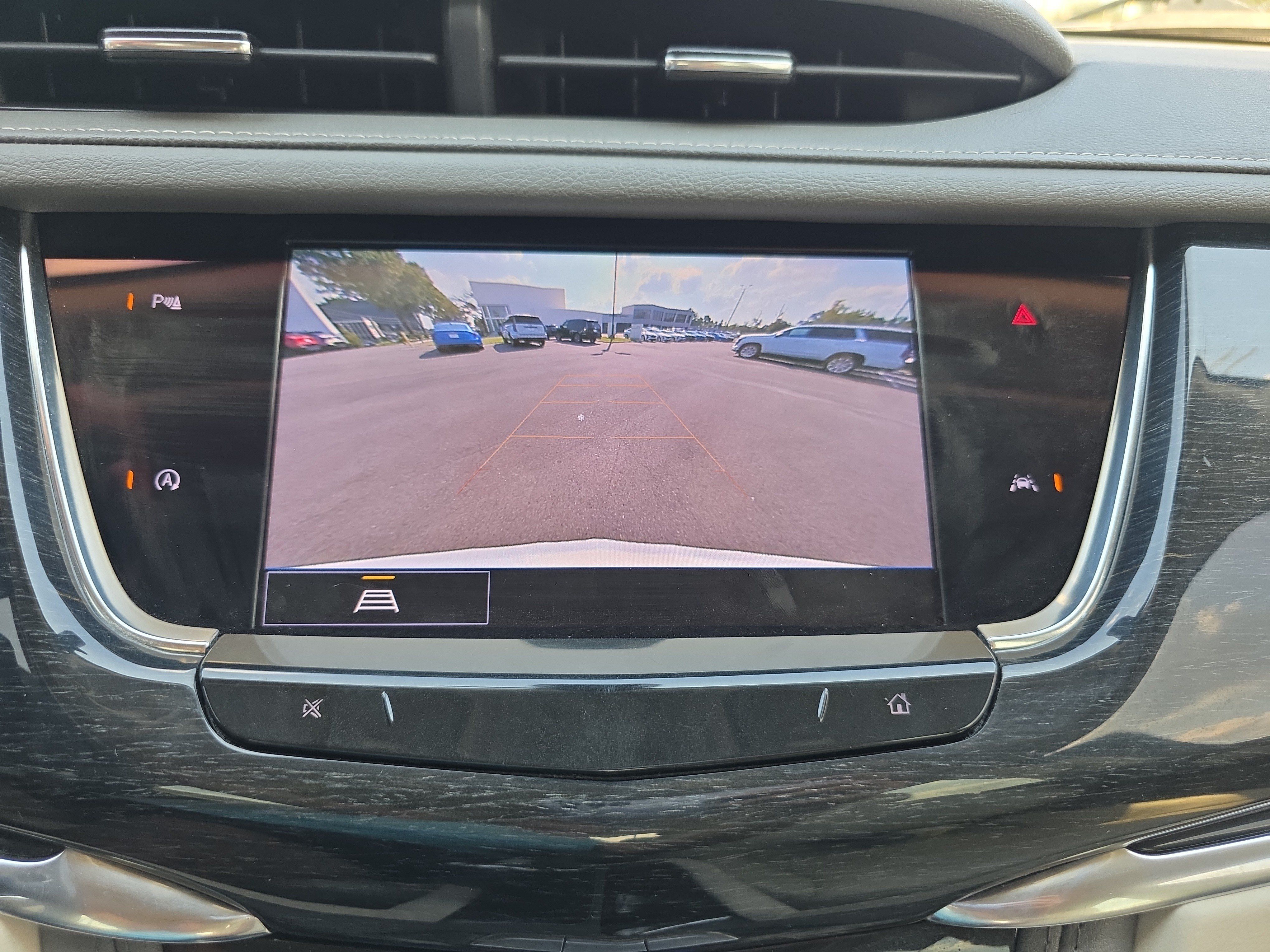 Used 2023 Cadillac XT6 Premium Luxury FWD image 24