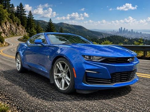 Used 2020 Chevrolet Camaro SS RWD image 1