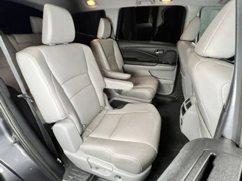 Used 2019 Honda Pilot Elite image 14