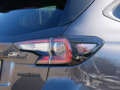 Used 2023 Subaru Outback Onyx Edition image 17